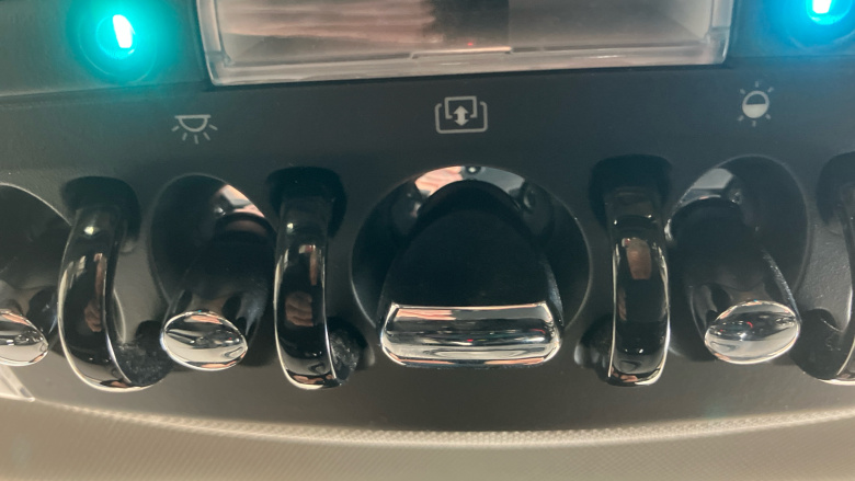 MINI Hatchback 1.5 Cooper Classic 5dr Auto Petrol Hatchback